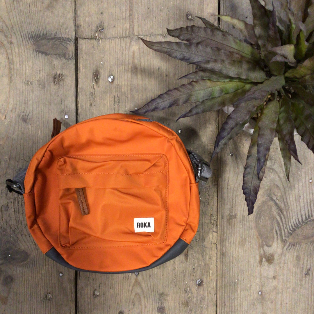 Classic Round Paddington Bag