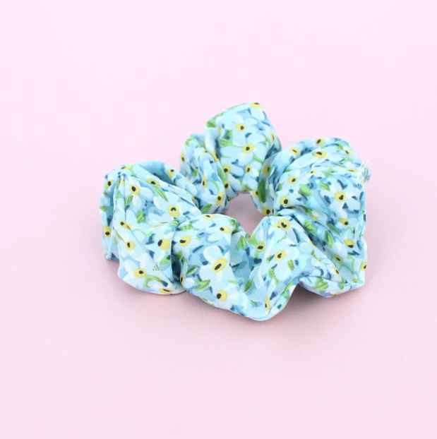 Sweet Pea Scrunchie