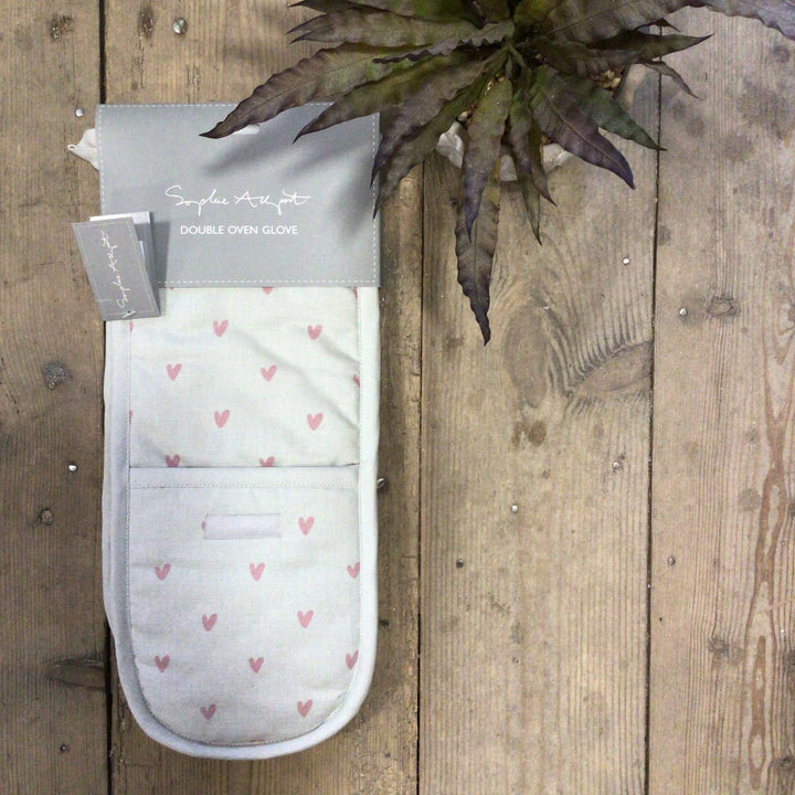 Oven Gloves - Pink Hearts